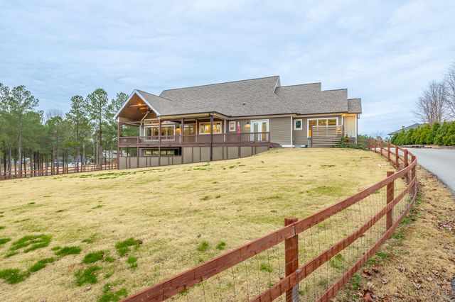 1520 Raulston Falls Road, Jasper, TN 37347