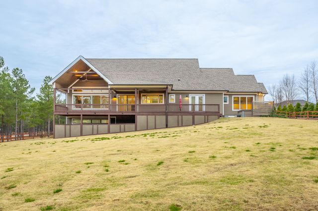 1520 Raulston Falls Road, Jasper, TN 37347