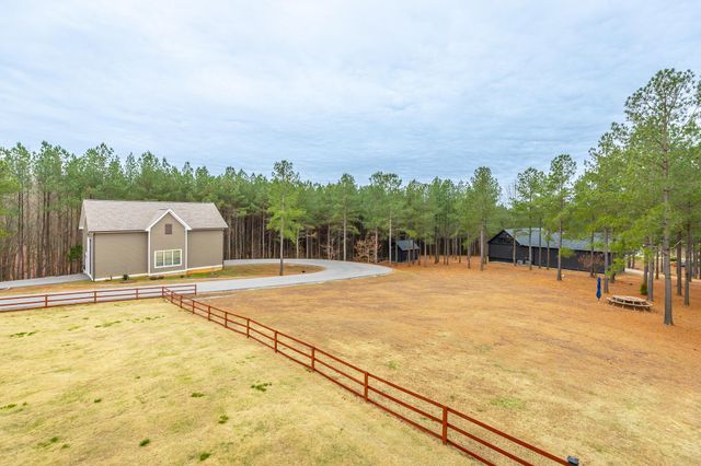 1520 Raulston Falls Road, Jasper, TN 37347