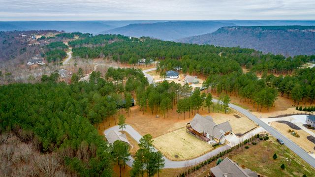 1520 Raulston Falls Road, Jasper, TN 37347