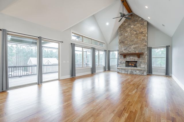 1520 Raulston Falls Road, Jasper, TN 37347