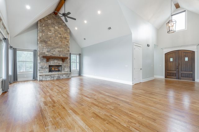 1520 Raulston Falls Road, Jasper, TN 37347