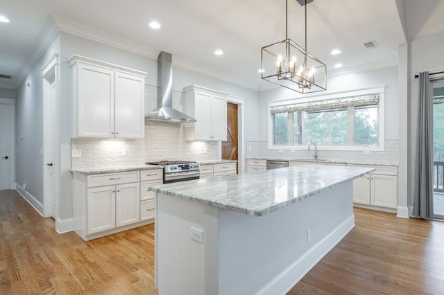 1520 Raulston Falls Road, Jasper, TN 37347