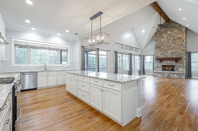 1520 Raulston Falls Road, Jasper, TN 37347