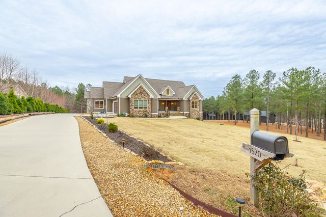 1520 Raulston Falls Road, Jasper, TN 37347