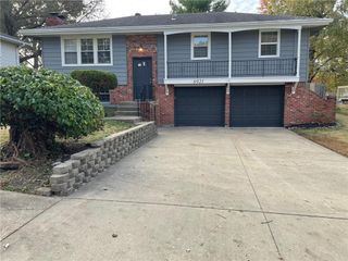 6921 NW 79TH Street, Kansas City, MO 64152
