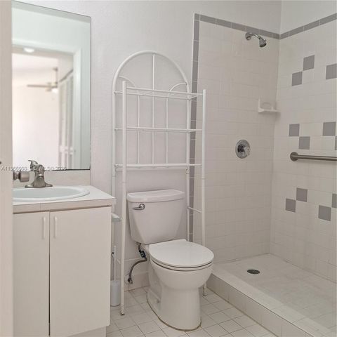 3214 San Remo Cir, Homestead, FL 33035