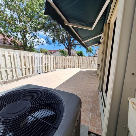 3214 San Remo Cir, Homestead, FL 33035