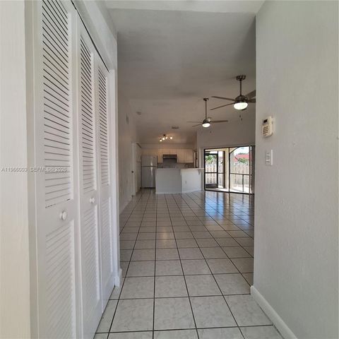 3214 San Remo Cir, Homestead, FL 33035