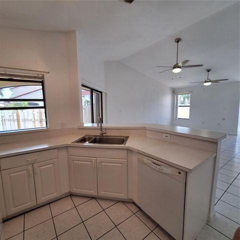 3214 San Remo Cir, Homestead, FL 33035