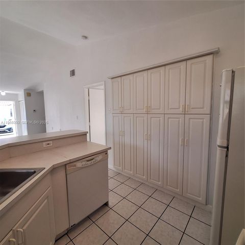 3214 San Remo Cir, Homestead, FL 33035