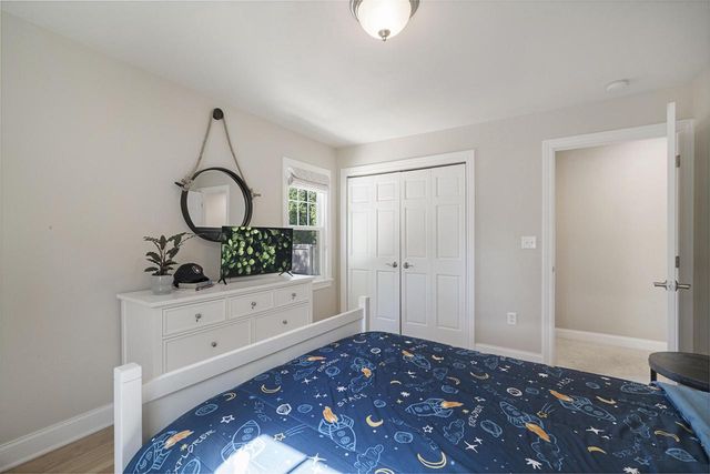 7424 N Santa Monica BOULEVARD, Fox Point, WI 53217