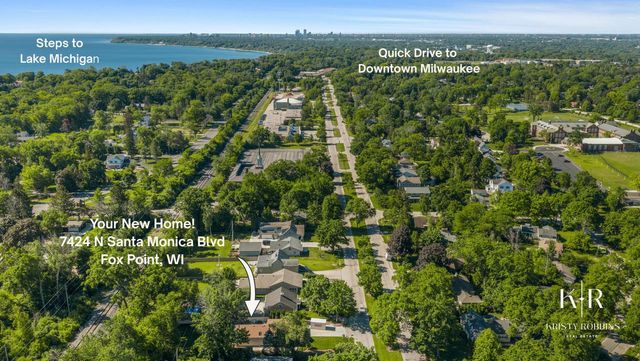 7424 N Santa Monica BOULEVARD, Fox Point, WI 53217