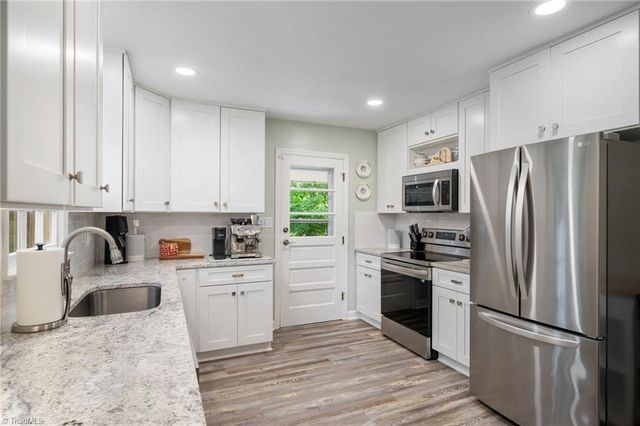 207 Leland Drive, Winston-salem, NC 27106
