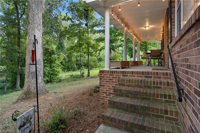 207 Leland Drive, Winston-salem, NC 27106