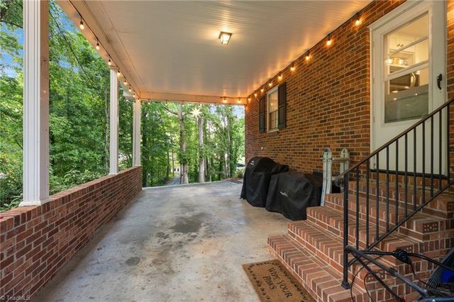 207 Leland Drive, Winston-salem, NC 27106