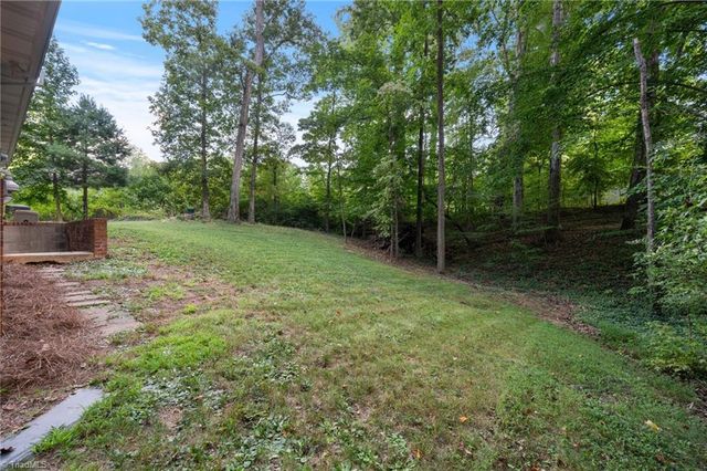 207 Leland Drive, Winston-salem, NC 27106