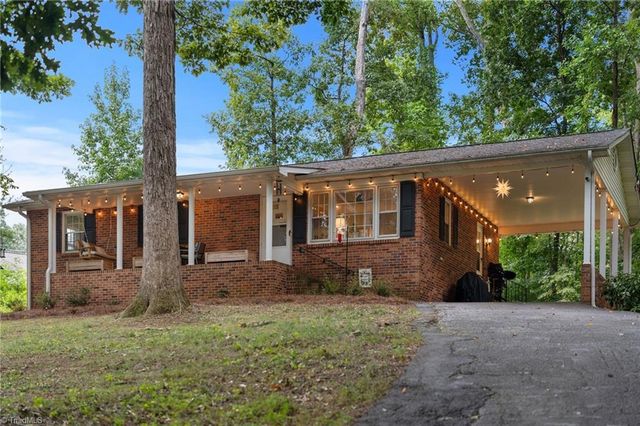 207 Leland Drive, Winston-salem, NC 27106
