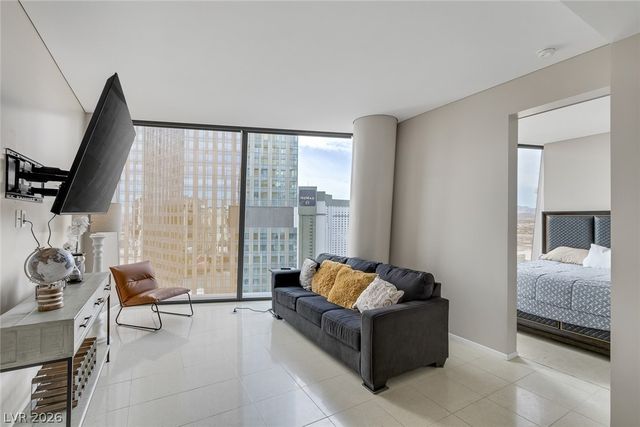 3722 LAS VEGAS Boulevard 2201, Las Vegas, NV 89158