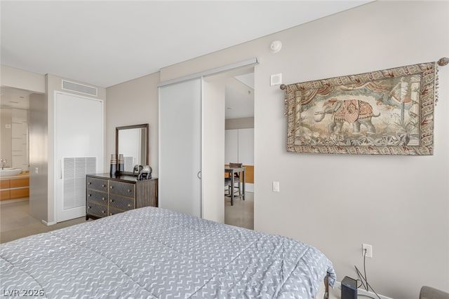 3722 LAS VEGAS Boulevard 2201, Las Vegas, NV 89158