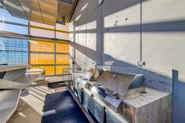 3722 LAS VEGAS Boulevard 2201, Las Vegas, NV 89158