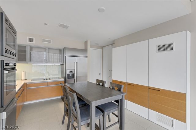 3722 LAS VEGAS Boulevard 2201, Las Vegas, NV 89158