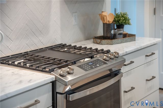 8677 Hope Farm Ln, Mechanicsville, VA 23111