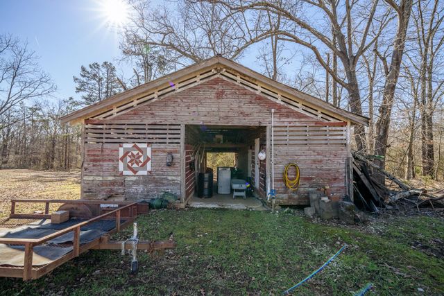 359 COBBLESTONE DR, Savannah, TN 38372