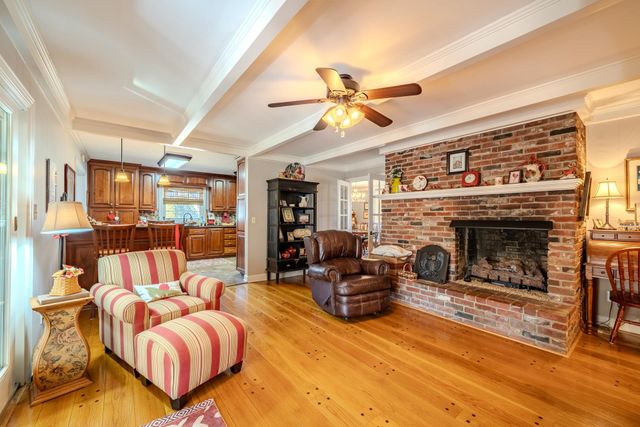 359 COBBLESTONE DR, Savannah, TN 38372