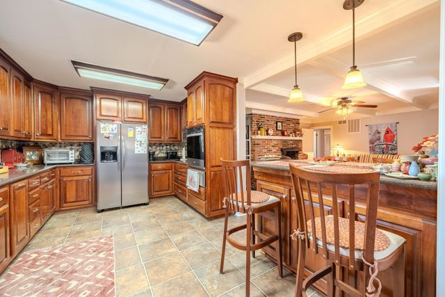 359 COBBLESTONE DR, Savannah, TN 38372