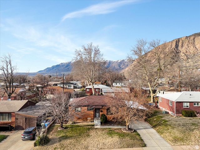 1042 E DOUGLAS, Ogden, UT 84404