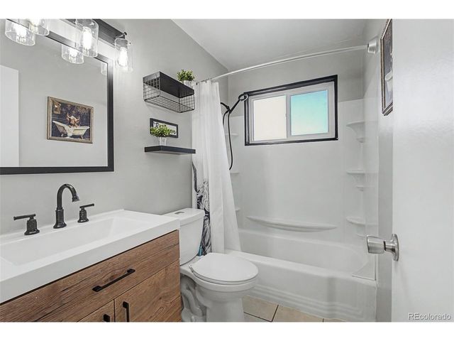 10903 Larson Dr, Northglenn, CO 80233
