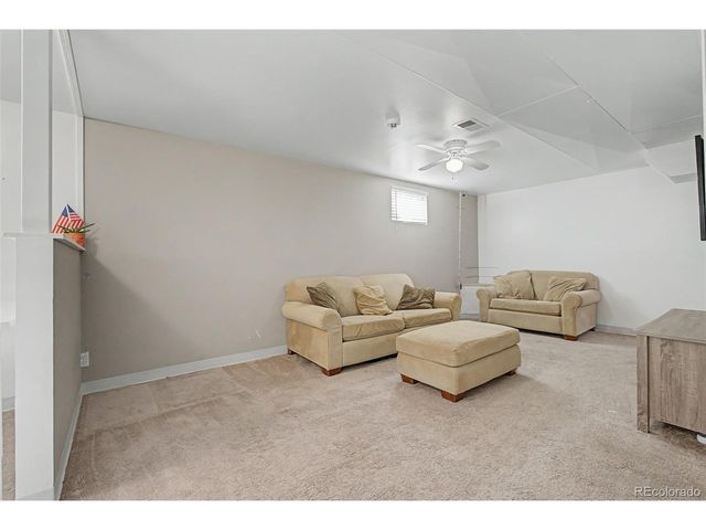 10903 Larson Dr, Northglenn, CO 80233