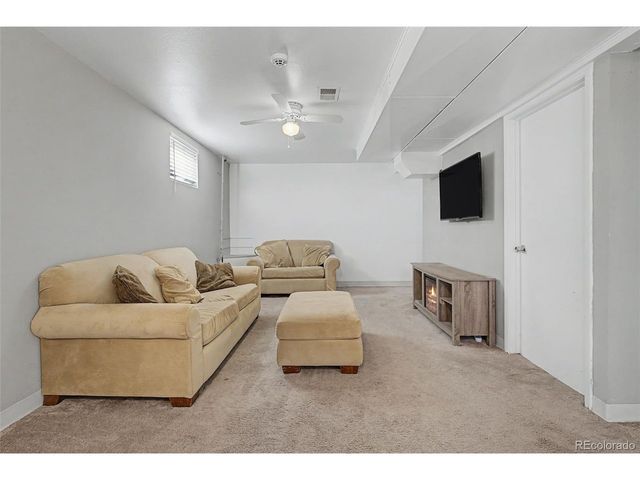 10903 Larson Dr, Northglenn, CO 80233