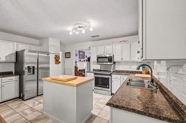 712 Williamsburg Dr, Smyrna, TN 37167