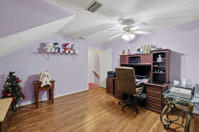 712 Williamsburg Dr, Smyrna, TN 37167