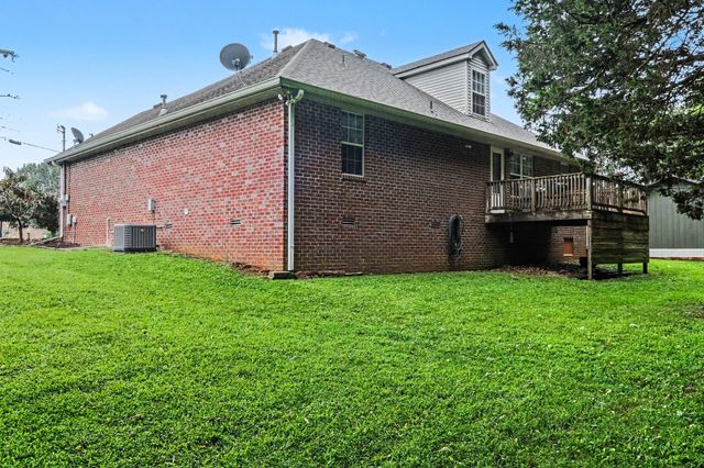 712 Williamsburg Dr, Smyrna, TN 37167