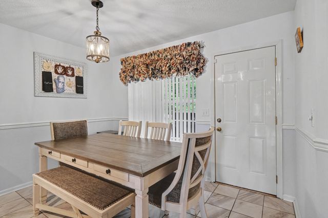 712 Williamsburg Dr, Smyrna, TN 37167