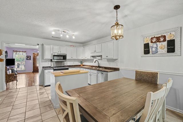 712 Williamsburg Dr, Smyrna, TN 37167