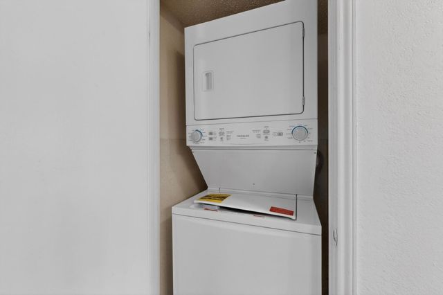 8545 Midpark Drive 16, Dallas, TX 75240