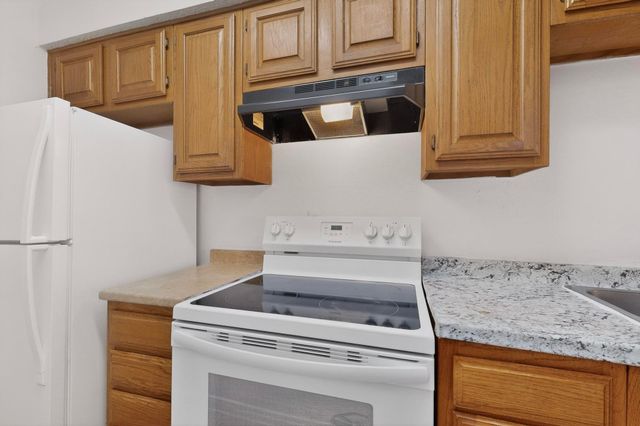 8545 Midpark Drive 16, Dallas, TX 75240