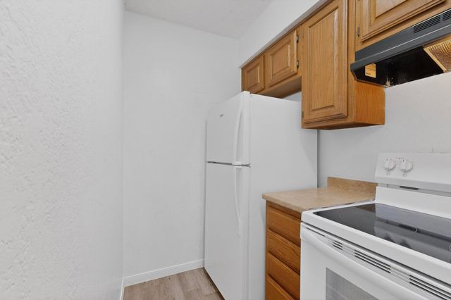 8545 Midpark Drive 16, Dallas, TX 75240