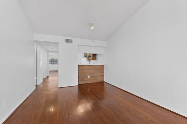 8545 Midpark Drive 16, Dallas, TX 75240