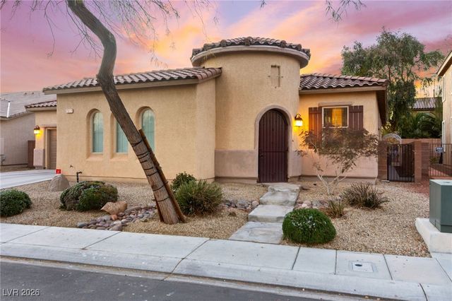 7017 Arcadia Creek Street, North Las Vegas, NV 89084