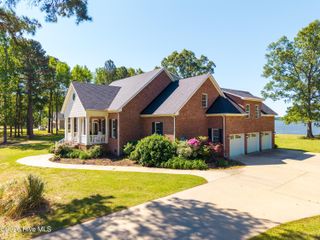 229 Grassy Point Drive # 229, Hertford, NC 27944