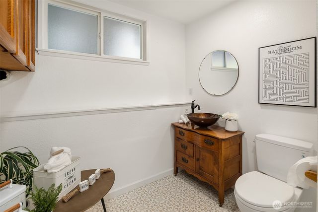 16611 NE 108th Place, Redmond, WA 98052