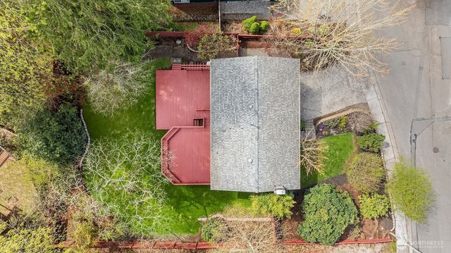 16611 NE 108th Place, Redmond, WA 98052