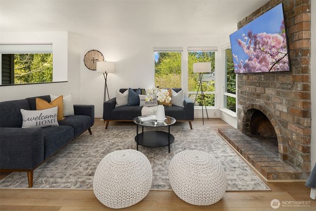 16611 NE 108th Place, Redmond, WA 98052