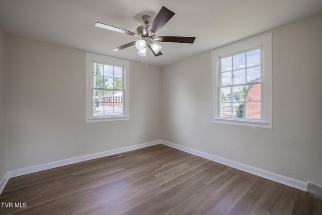1433 Garden Drive, Kingsport, TN 37664