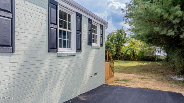 1433 Garden Drive, Kingsport, TN 37664